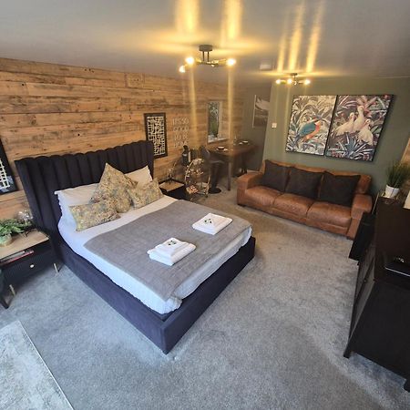 Boutique Shrewsbury Suites Buitenkant foto