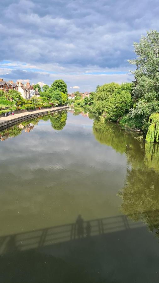 Boutique Shrewsbury Suites Buitenkant foto
